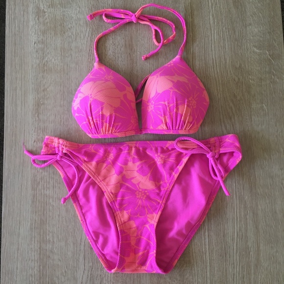 Malibu Women’s Bikini Top & Bottom 2 Pc Swimwear - Picture 5 of 5